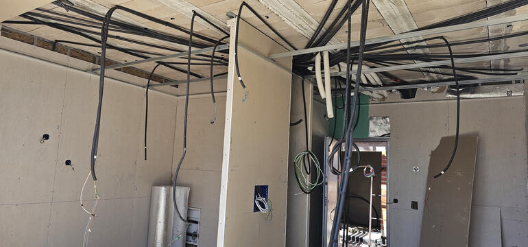 Instalacion electrica. Especialista en reformas de Líneas Generales de Alimentación (LGA) y derivaciones individuales.